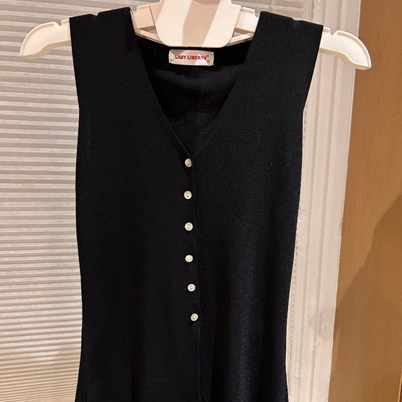 90s style fringy button-detailed tank - Picture 1 of 3